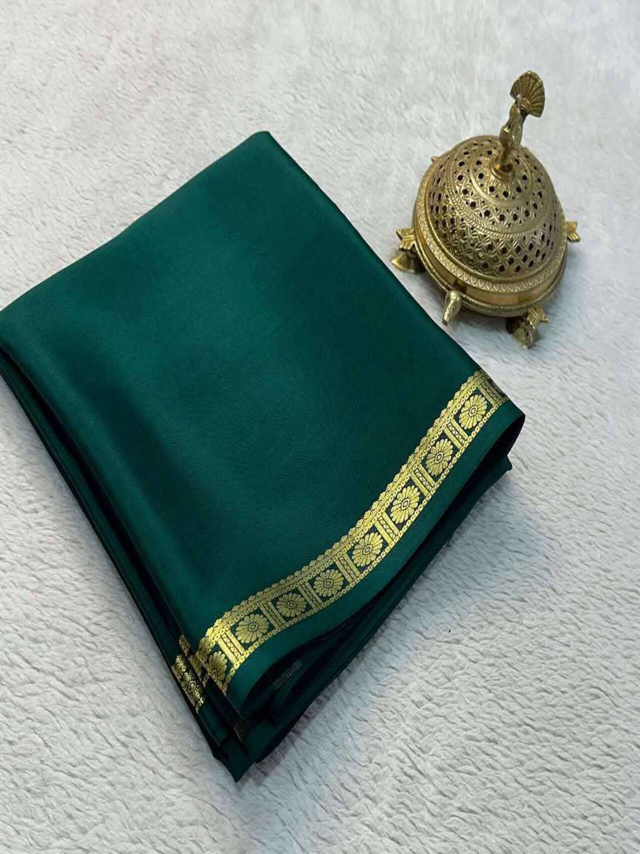 Soft & Elegant Mysore Cerep Silk Saree – Traditional Wear for Women