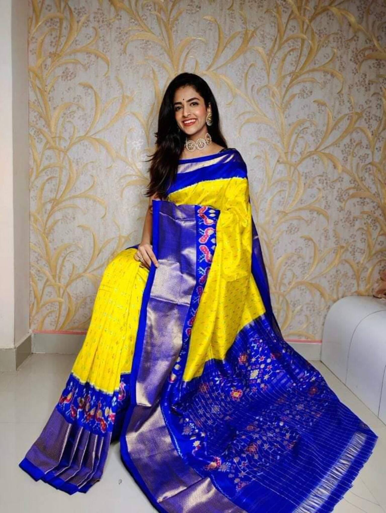 Graceful Ikkat Print Soft Silk Saree | YELLOW-BLUE