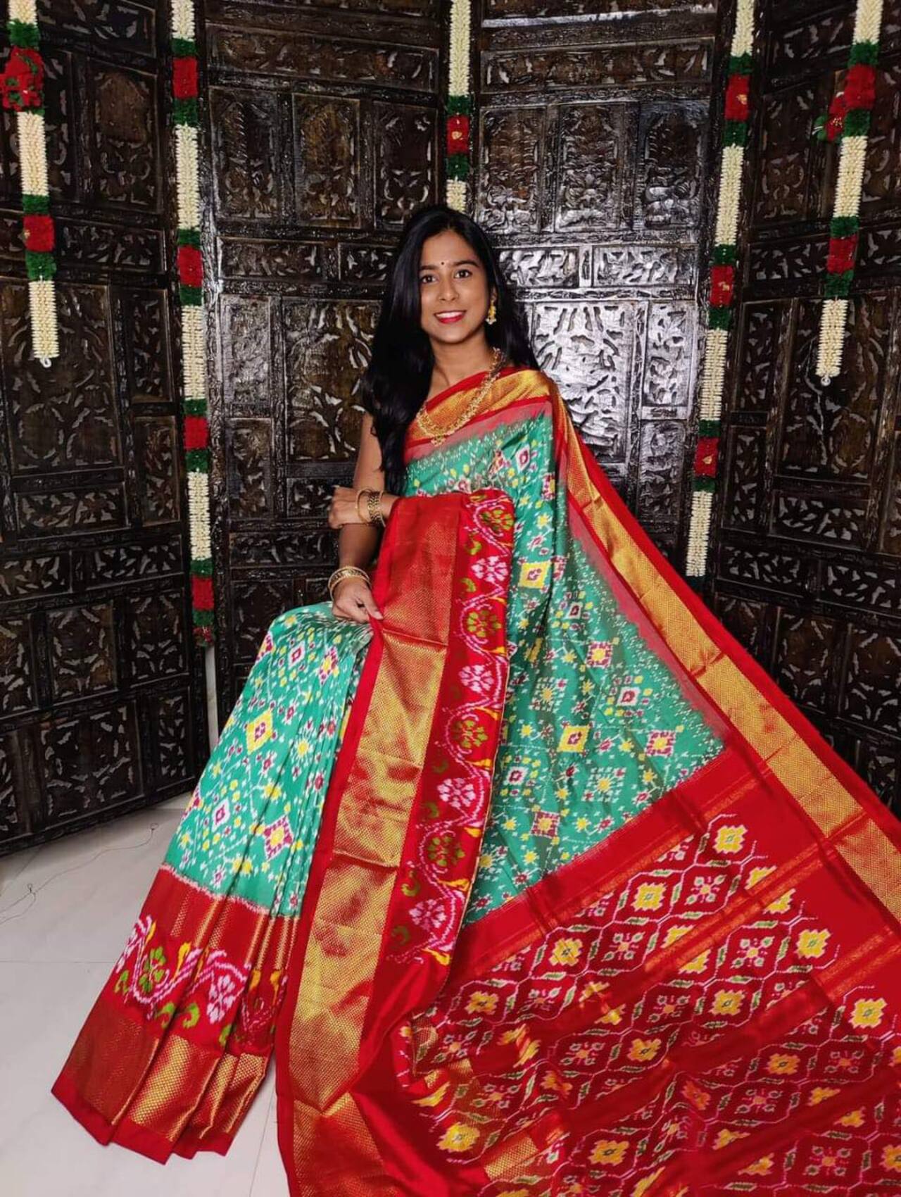 Rama Classic Ikkat Print Handloom Soft Silk Saree