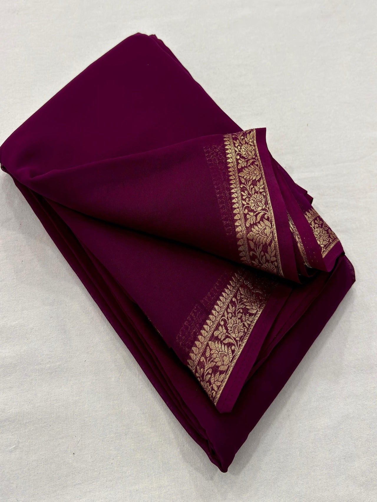 Exclusive Mysore Cerep Silk Saree – Lightweight Comfort with Regal Look