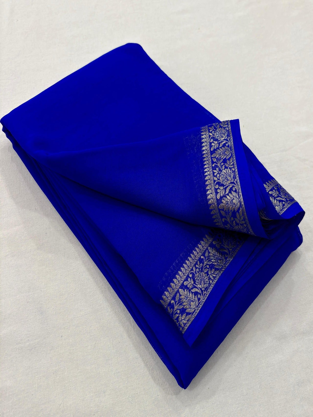 Exclusive Mysore Cerep Silk Saree – Lightweight Comfort with Regal Look