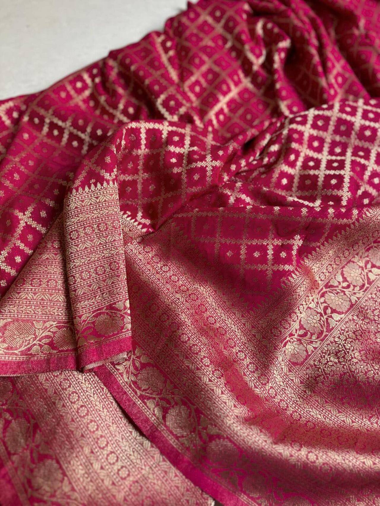 Premium Banarasi Silk Saree with Stunning Zari Accents | Pink